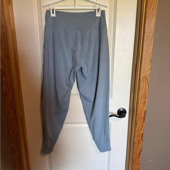 Women Size Medium Stylish Light Blue Joggers - Picture 4 of 5